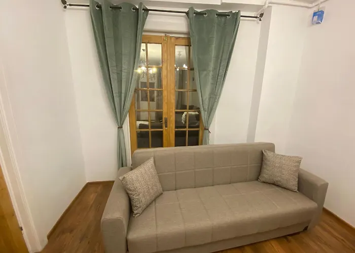 Bohemian Cozy Eight Apartman *